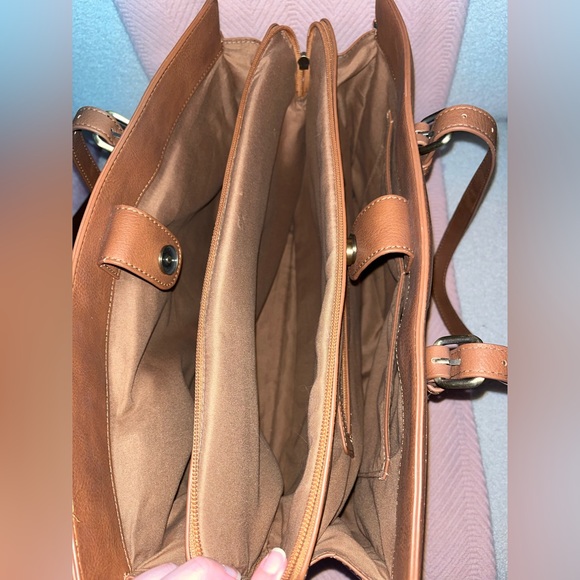 Chic Brown Leather Tote Bag for Laptop - Picture 9 of 9